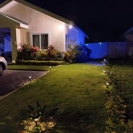 Natty'S Cozy Beach House In Hanover Jamaica 루세아 외부 사진