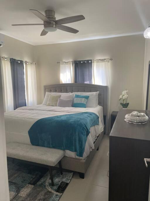 Natty'S Cozy Beach House In Hanover Jamaica 루세아 외부 사진