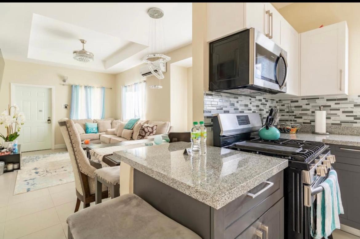 Natty'S Cozy Beach House In Hanover Jamaica 루세아 외부 사진