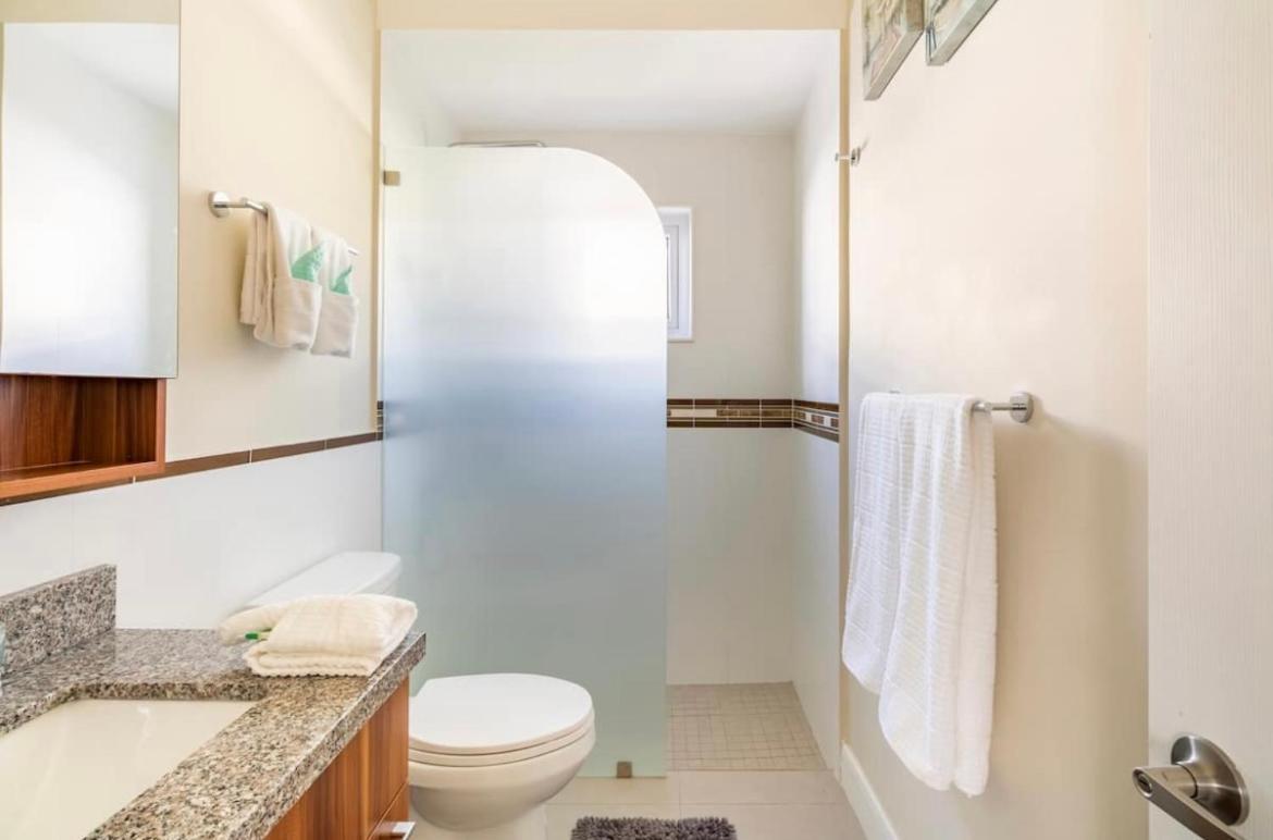 Natty'S Cozy Beach House In Hanover Jamaica 루세아 외부 사진