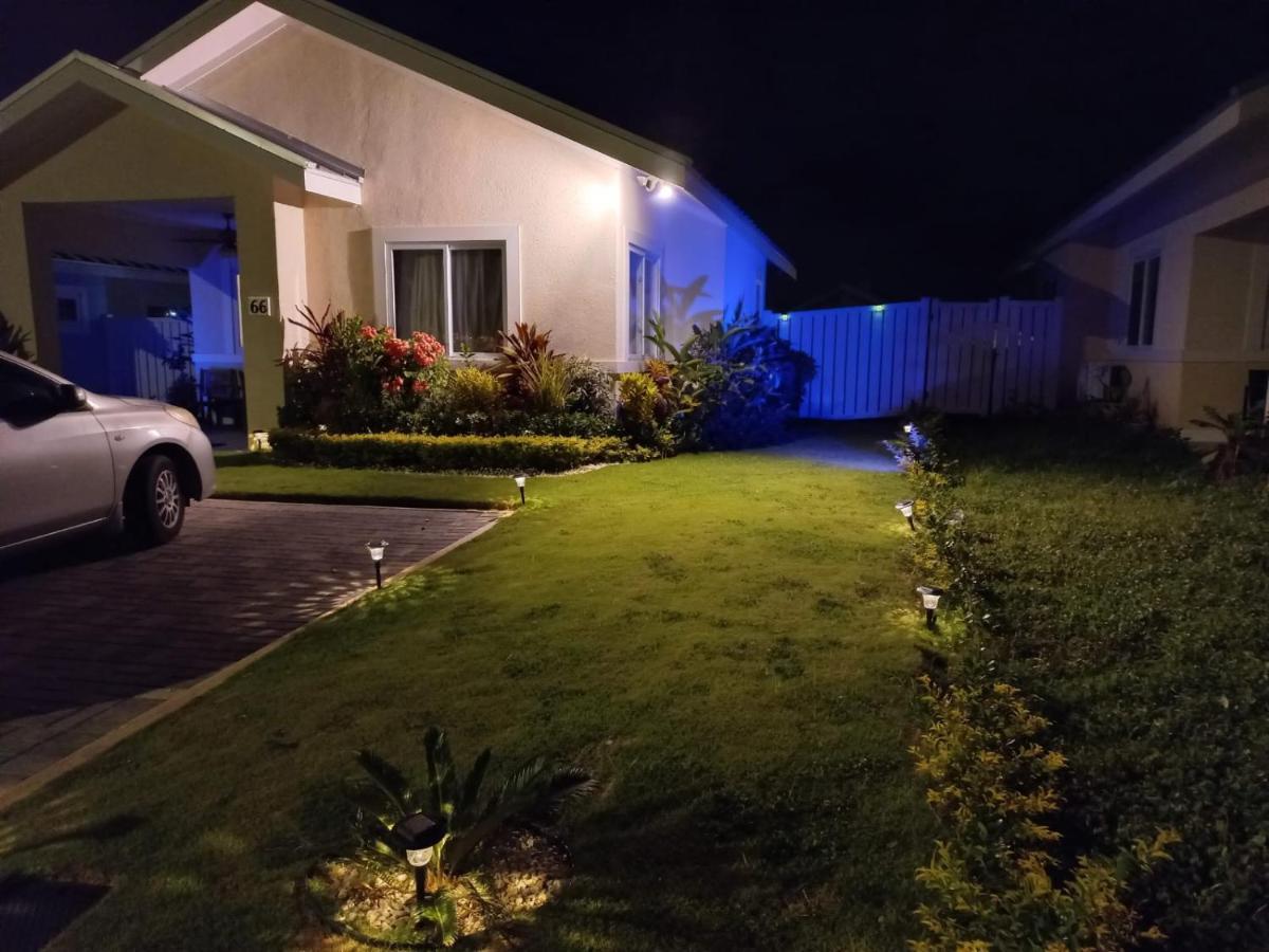 Natty'S Cozy Beach House In Hanover Jamaica 루세아 외부 사진