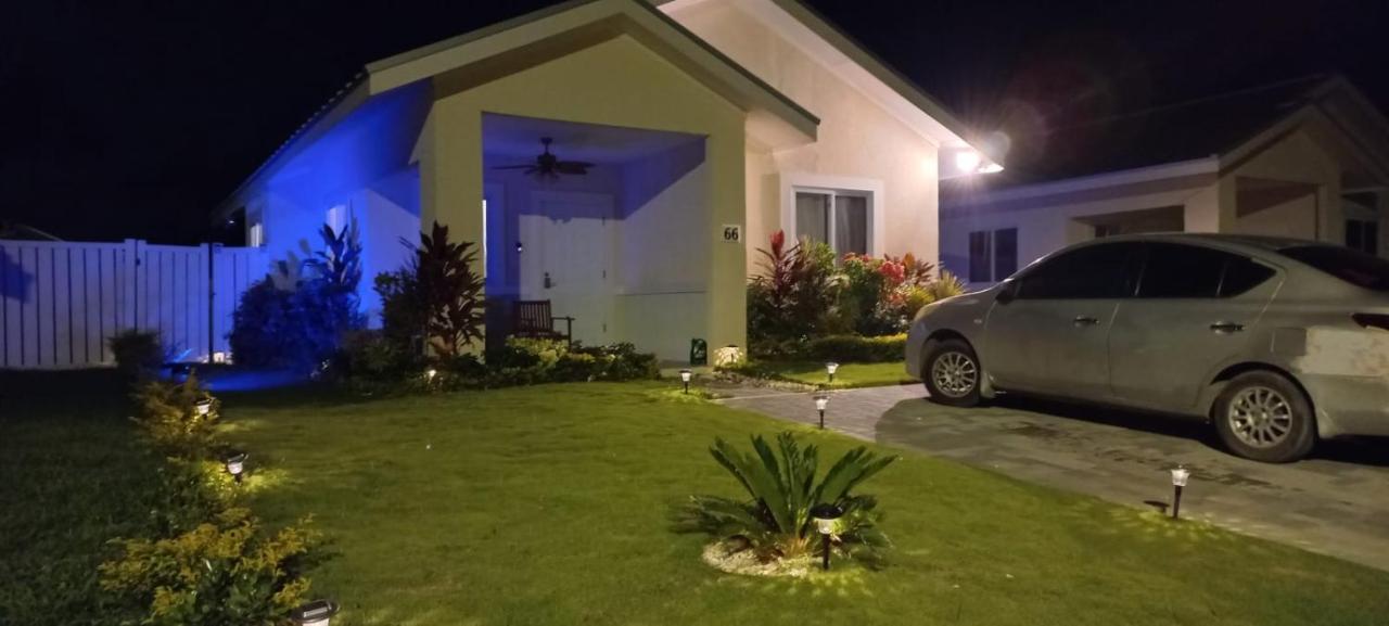 Natty'S Cozy Beach House In Hanover Jamaica 루세아 외부 사진